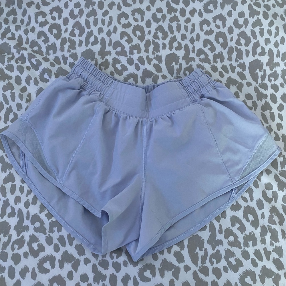 2.5 inch lululemon hotty hot shorts